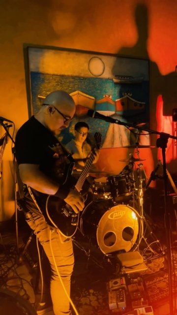 ✨ Así vivimos Mozote en Bistro Estrada.

Una noche para volver a los grandes clásicos y disfrutar de la música que marcó generaciones. 🎶

El 12 de septiembre, la energía de los 80’s y 90’s se apoderó de Bistro con una increíble presentación en vivo, acompañada de buena gastronomía, ambiente y momentos inolvidables. 🥂🎸

@mozoterockband
