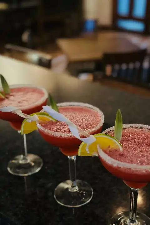 BistroEstradaCocktailTrioGranada